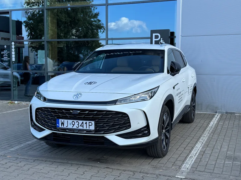 MG HS Hybrid+ Exclusive 2025 – zdjęcie 5 z 15