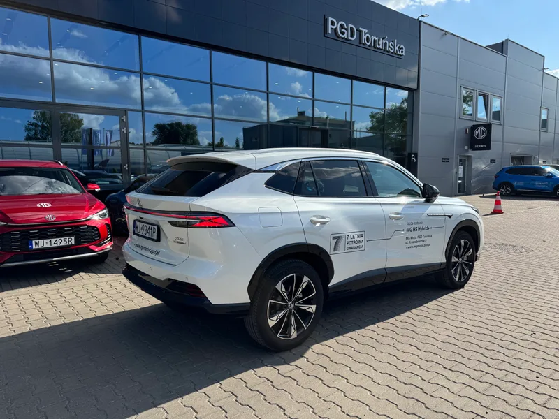 MG HS Hybrid+ Exclusive 2025 – zdjęcie 10 z 15