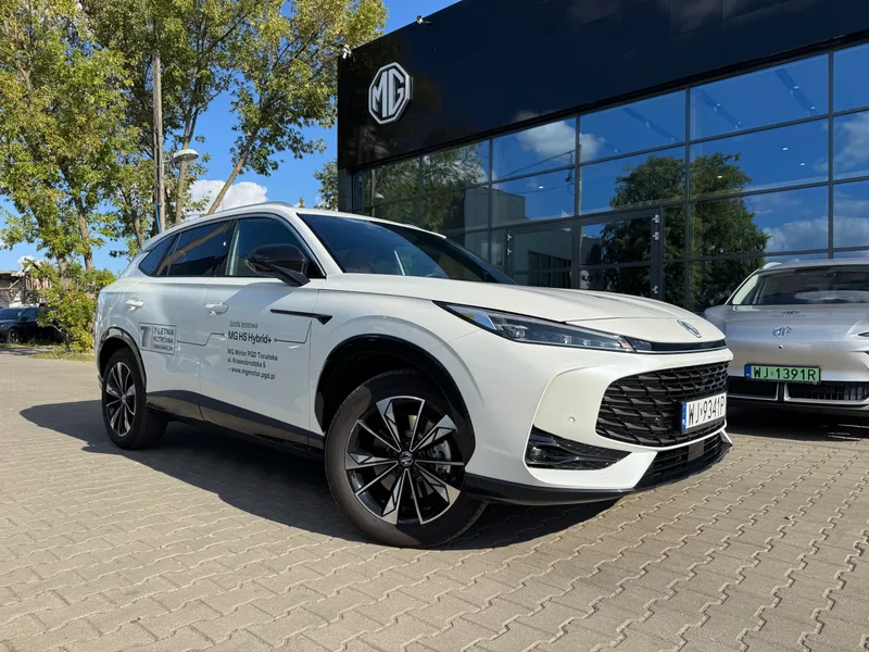 MG HS Hybrid+ Exclusive 2025 – zdjęcie 12 z 15