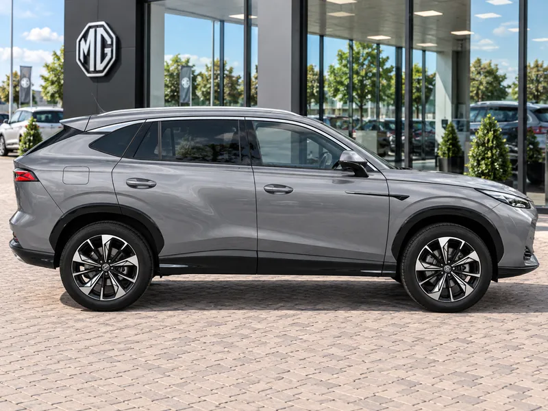 MG HS Hybrid+ Exclusive 2026 – zdjęcie 7 z 15