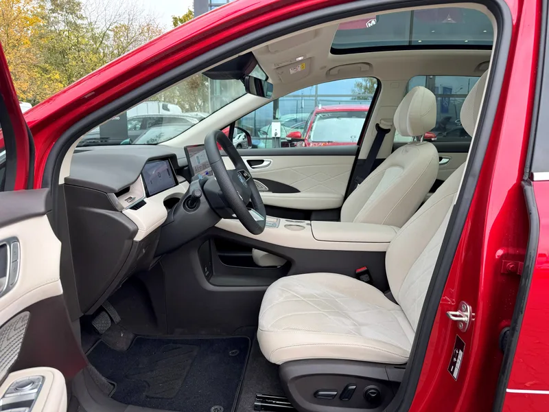 MG MGS6 EV Exclusive AWD 77kWh 2026 – zdjęcie 8 z 15
