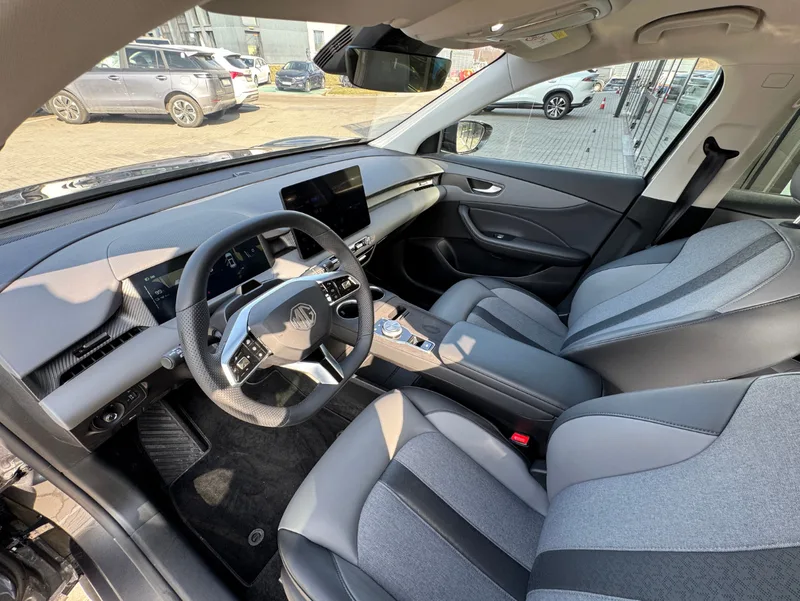 MG S5 EV 64 kWh LR Exclusive Long Range 2026 – zdjęcie 8 z 15