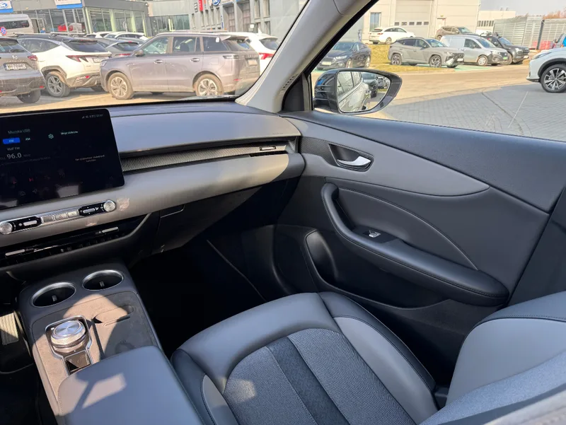 MG S5 EV 64 kWh LR Exclusive Long Range 2026 – zdjęcie 11 z 15