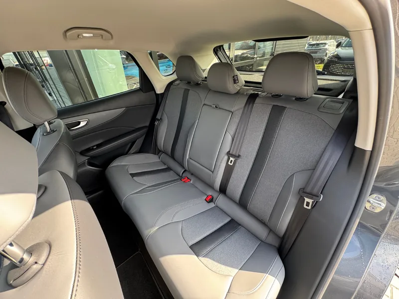 MG S5 EV 64 kWh LR Exclusive Long Range 2026 – zdjęcie 13 z 15
