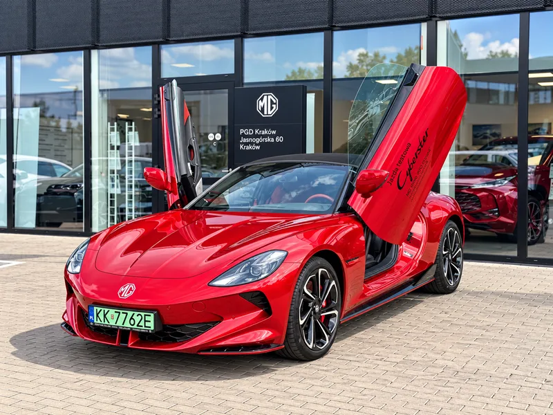 MG MG Cyberster 77kWh AWD Czarny Dach 2026, Kraków
