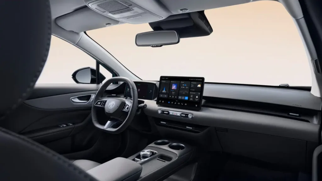 Wnętrze elektrycznego SUV-a MG S6 EV z dużym ekranem centralnym