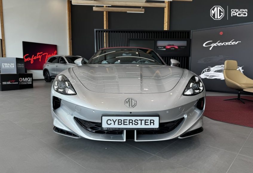 2806 mg cyberster awd 77 kwh srebrny cosmic silver mg motor pgd torunska warszawa