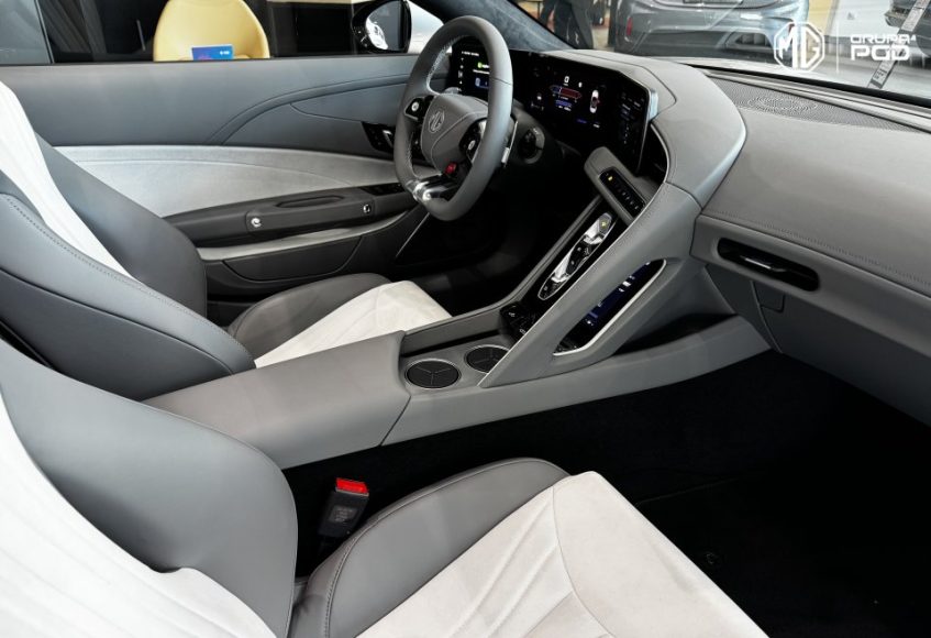2981 mg cyberster awd 77 kwh srebrny cosmic silver mg motor pgd torunska warszawa