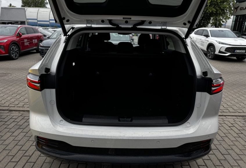 4028 mg hs phev plug in hybrid exclusive mg motor pgd torunska warszawa krasnobrodzka 5