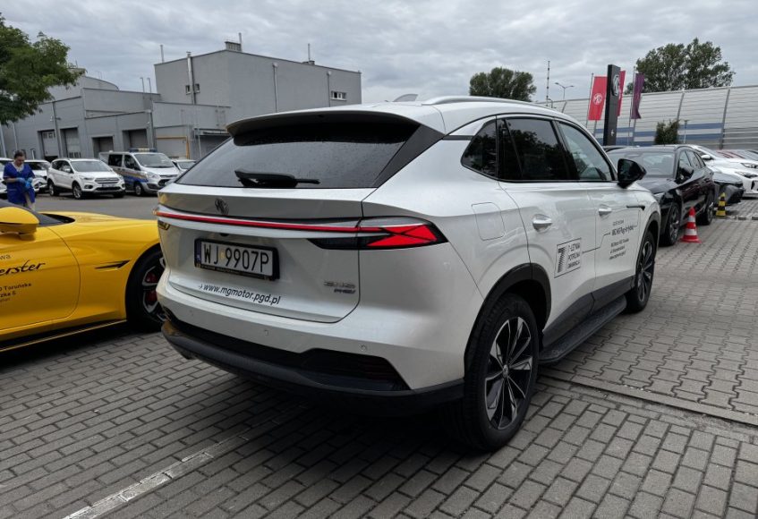 4184 mg hs phev plug in hybrid exclusive mg motor pgd torunska warszawa krasnobrodzka 5