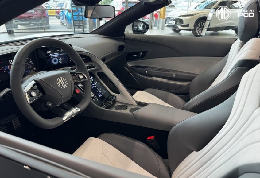 5041 mg cyberster awd 77 kwh srebrny cosmic silver mg motor pgd torunska warszawa