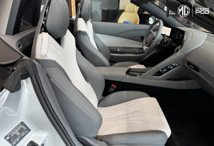 7685 mg cyberster awd 77 kwh srebrny cosmic silver mg motor pgd torunska warszawa