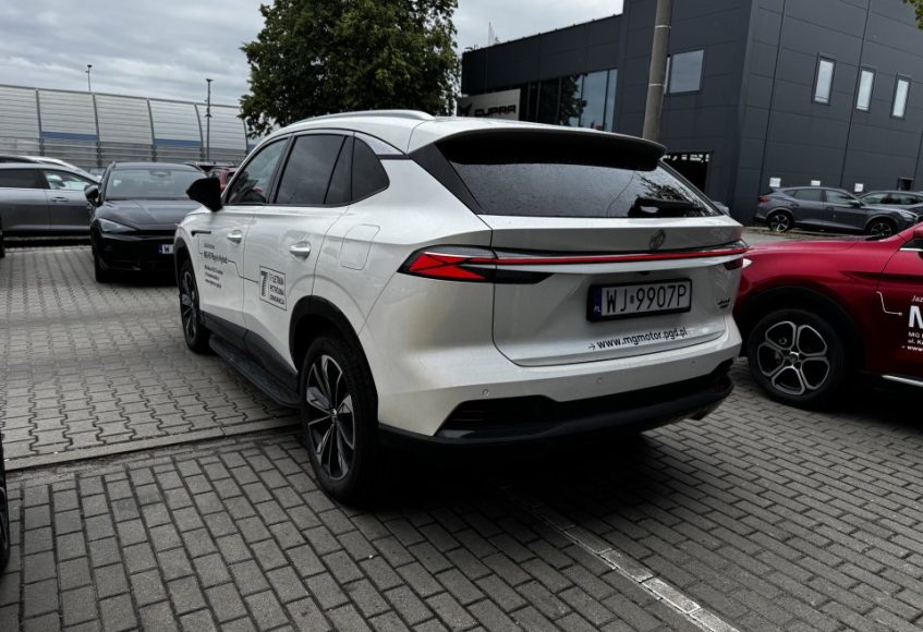 9790 mg hs phev plug in hybrid exclusive mg motor pgd torunska warszawa krasnobrodzka 5